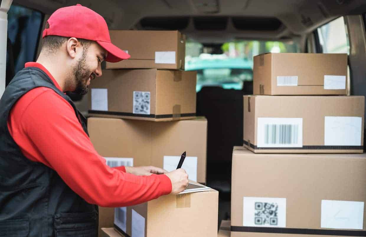 Royal Mail, Evri, DPD, & more: which delivery company is right for your e-commerce business?